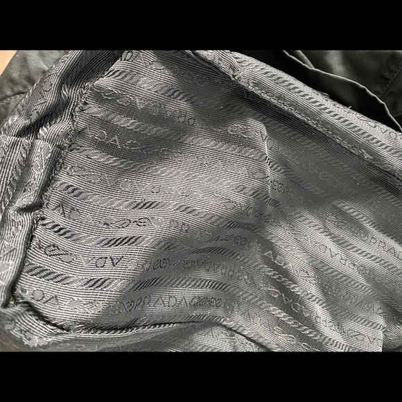 100% authentic PRADA Tessuto Vela Nero
classic medium backpack - Picture 15 of 16